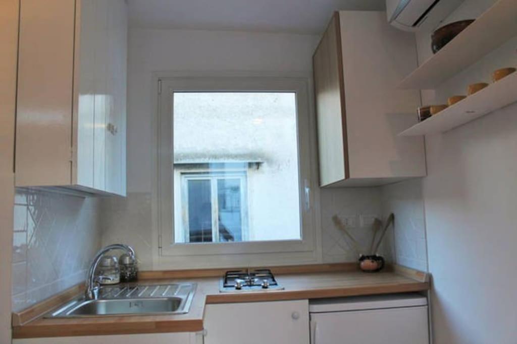 דירות S- Naples Loft With Balcony In The Historic Center מראה חיצוני תמונה