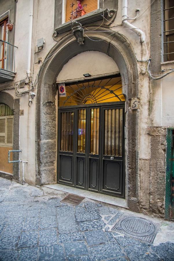 דירות S- Naples Loft With Balcony In The Historic Center מראה חיצוני תמונה